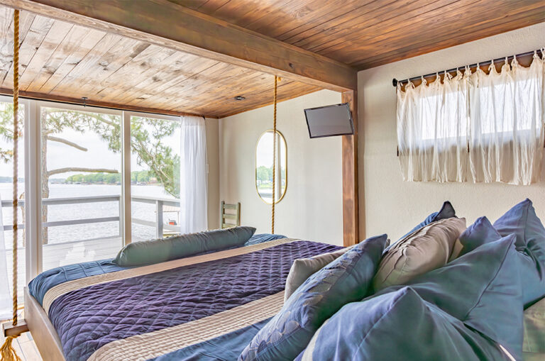 Dolly Lane Master Bedroom Backside View