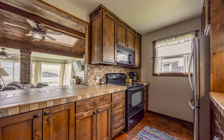 Dolly Lane kitchen - 3:4 view